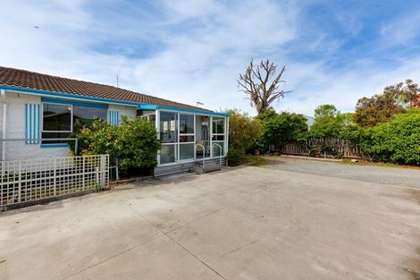 Photo of property in 2/136 Wainoni Road, Avondale, Christchurch, 8061