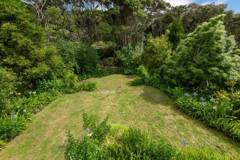Photo of property in 7 Tranquil Glade, Hillcrest, Auckland, 0627