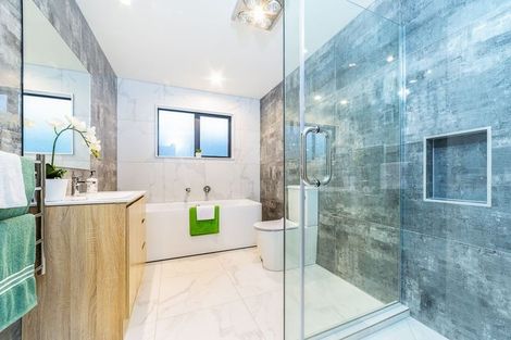 Photo of property in 15 Kearns Drive, Hobsonville, Auckland, 0616