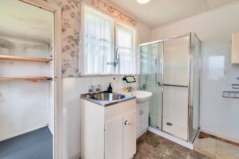 Photo of property in 3 Puriri Street, Helensville, 0800