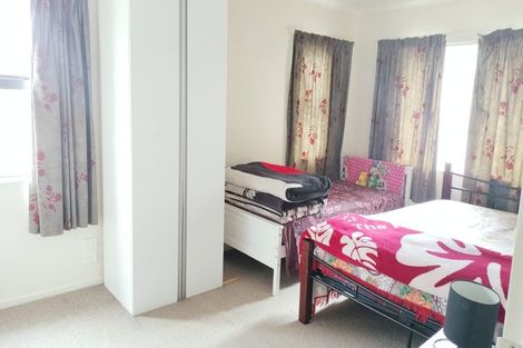 Photo of property in 18 Pyramid Place, Glen Eden, Auckland, 0602