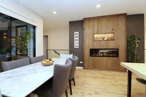 Photo of property in 26 Roxborough Place, East Tamaki Heights, Auckland, 2016