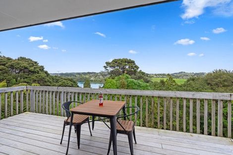 Photo of property in 20c Poplar Road, Stanmore Bay, Whangaparaoa, 0932