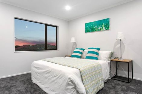 Photo of property in 664d Pakuranga Road, Howick, Auckland, 2010