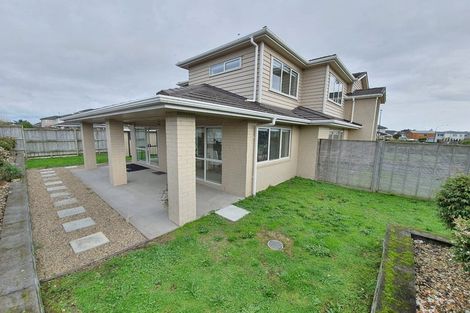 Photo of property in 99 Bayvista Drive, Karaka, Papakura, 2113
