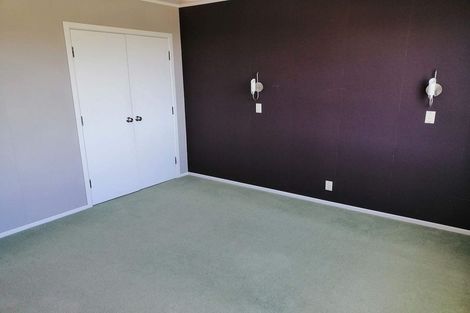 Photo of property in 32 Crownhill Street, Spotswood, New Plymouth, 4310