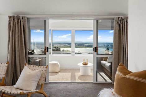 Photo of property in 2/79 Cannon Hill Crescent, Mount Pleasant, Christchurch, 8081