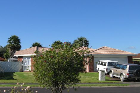 Photo of property in 3 Settlers Grove, Orewa, 0931