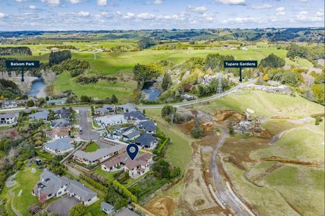 Photo of property in 5b Tupuhi Place, Highlands Park, New Plymouth, 4312