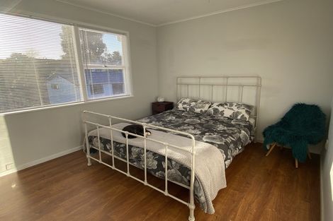 Photo of property in 25 Routley Drive, Glen Eden, Auckland, 0602