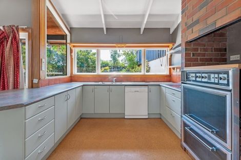 Photo of property in 16 Broman Place, Half Moon Bay, Auckland, 2012