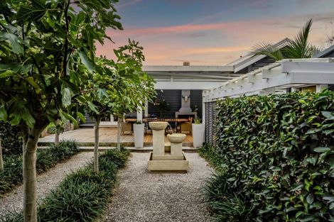 Photo of property in 500 Richmond Road, Lepperton, New Plymouth, 4373