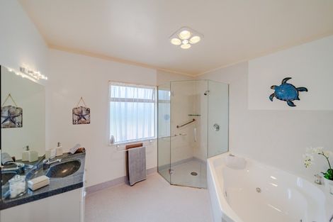 Photo of property in 33 Waterhouse Street, Taradale, Napier, 4112