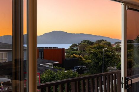 Photo of property in 12b Kohutuhutu Road, Raumati Beach, Paraparaumu, 5032
