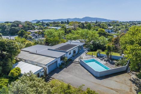 Photo of property in 48 Tiromoana Road, Raumati South, Paraparaumu, 5032