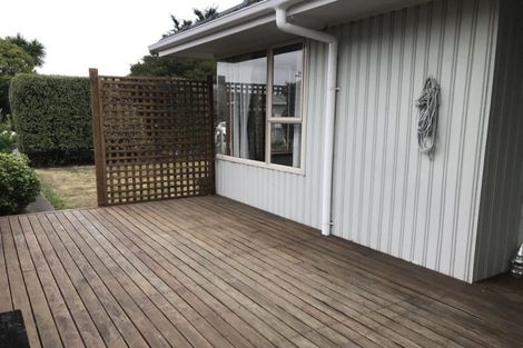 Photo of property in 15 Rosella Street, Broomfield, Christchurch, 8042