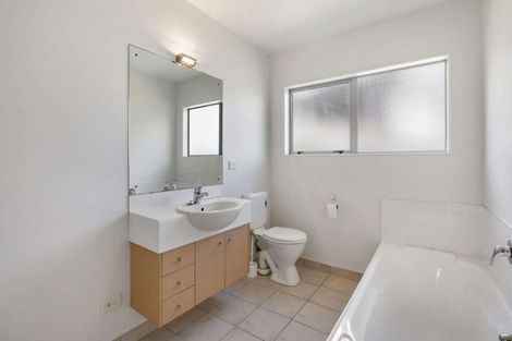 Photo of property in 23 Carento Way, Stanmore Bay, Whangaparaoa, 0932