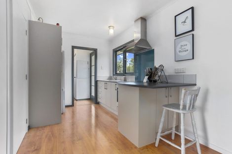 Photo of property in 25 Essex Street, Te Atatu South, Auckland, 0610