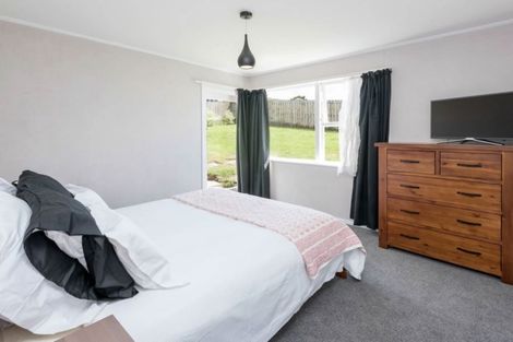 Photo of property in 21 Minaret Drive, Bucklands Beach, Auckland, 2014