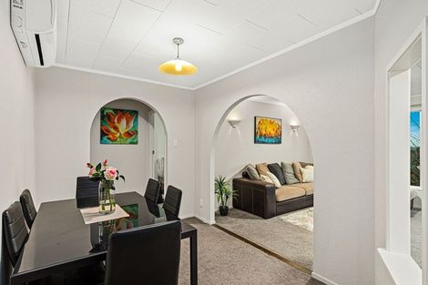 Photo of property in 4 Rehia Road, Massey, Auckland, 0614