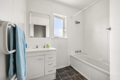 Photo of property in 240 Saint Marys Avenue, Te Awamutu, 3800