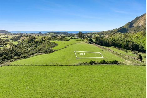 Photo of property in 333 Hill View Road, Motupipi, Takaka, 7183