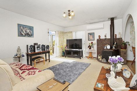 Photo of property in 7 Funnell Place, Manurewa, Auckland, 2102