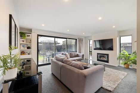 Photo of property in 15 Batchelor Place, Kaiapoi, 7630
