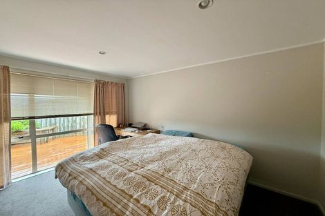Photo of property in 13 Dovey Place, Massey, Auckland, 0614