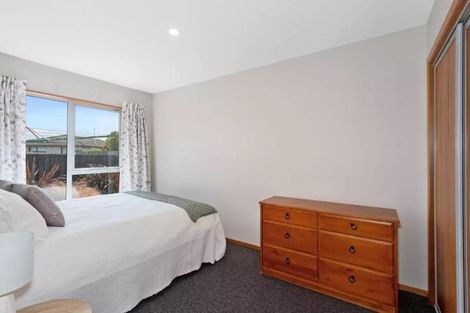 Photo of property in 79 Vivian Street, Burwood, Christchurch, 8083