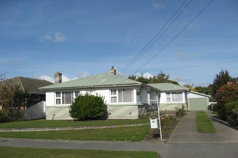 Photo of property in 17 Coniston Avenue, Ilam, Christchurch, 8041
