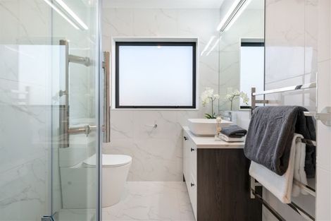 Photo of property in 11 Bunbeg Crescent, Flat Bush, Auckland, 2019