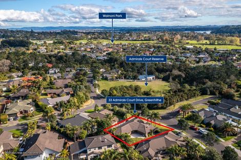 Photo of property in 33 Admirals Court Drive, Greenhithe, Auckland, 0632