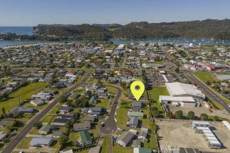 Photo of property in 17 Endeavour Close, Whitianga, 3510