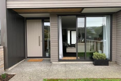 Photo of property in 74u3 Derwent Street, Island Bay, Wellington, 6023