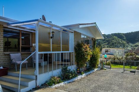 Photo of property in 131b Waikawa Road, Picton, 7220