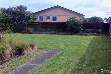 Photo of property in 43 Sharland Avenue, Manurewa, Auckland, 2102