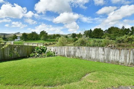 Photo of property in 31 Cabeleigh Drive, Helensville, 0800