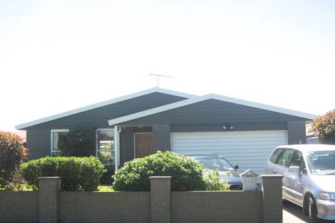 Photo of property in 1/53 Arcon Drive, Broomfield, Christchurch, 8042