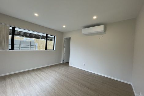 Photo of property in 30a Lowtherhurst Road, Massey, Auckland, 0614