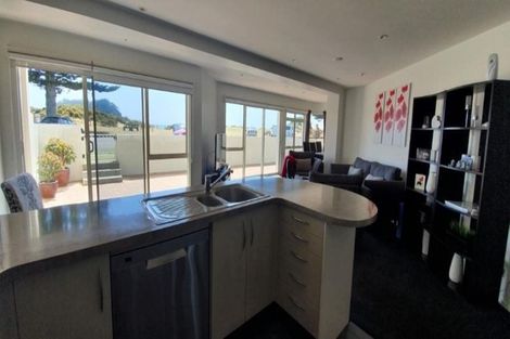 Photo of property in 45 Marine Parade, Mount Maunganui, 3116