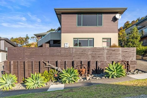 Photo of property in 111 Pacific View Drive, Whangamata, 3620