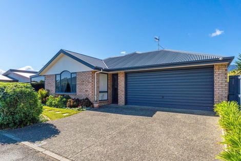 Photo of property in 28 Allport Place, Stoke, Nelson, 7011