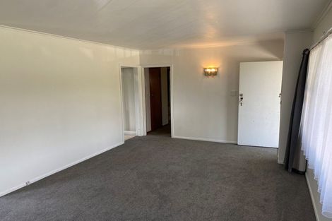 Photo of property in 2/284 Wairau Road, Glenfield, Auckland, 0629