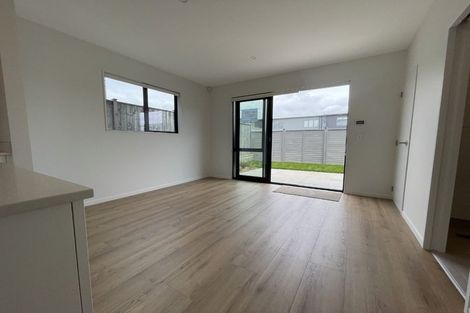 Photo of property in 6 Viridian Avenue, Rosehill, 2113
