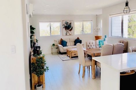 Photo of property in 10a Glenfield Road, Birkenhead, Auckland, 0626