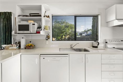 Photo of property in 44 Centorian Drive, Windsor Park, Auckland, 0632
