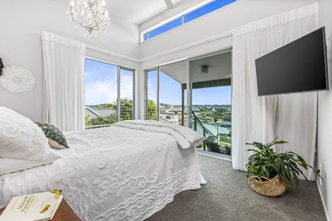 Photo of property in 3 Veronica Close, Red Beach, 0932