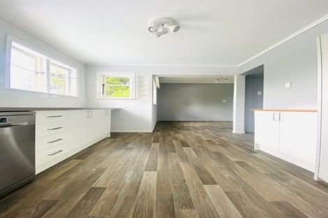 Photo of property in 134 Rimmer Road, Helensville, 0875