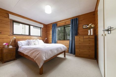 Photo of property in 1/8 Fitzwilliam Drive, Torbay, Auckland, 0630